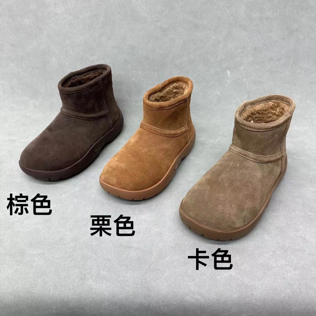 106051 冬季新款时尚雪地靴真皮厚底防滑女鞋潮加棉百搭