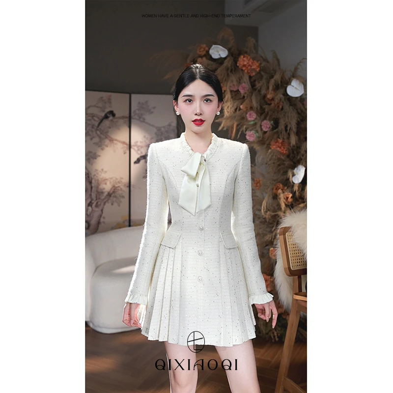 七小七Sicily【米兰秀场】法式气质名媛风白色小众设计感连衣裙秋季