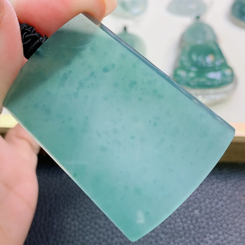 【闪购商品】翡翠颈饰未镶嵌翡翠