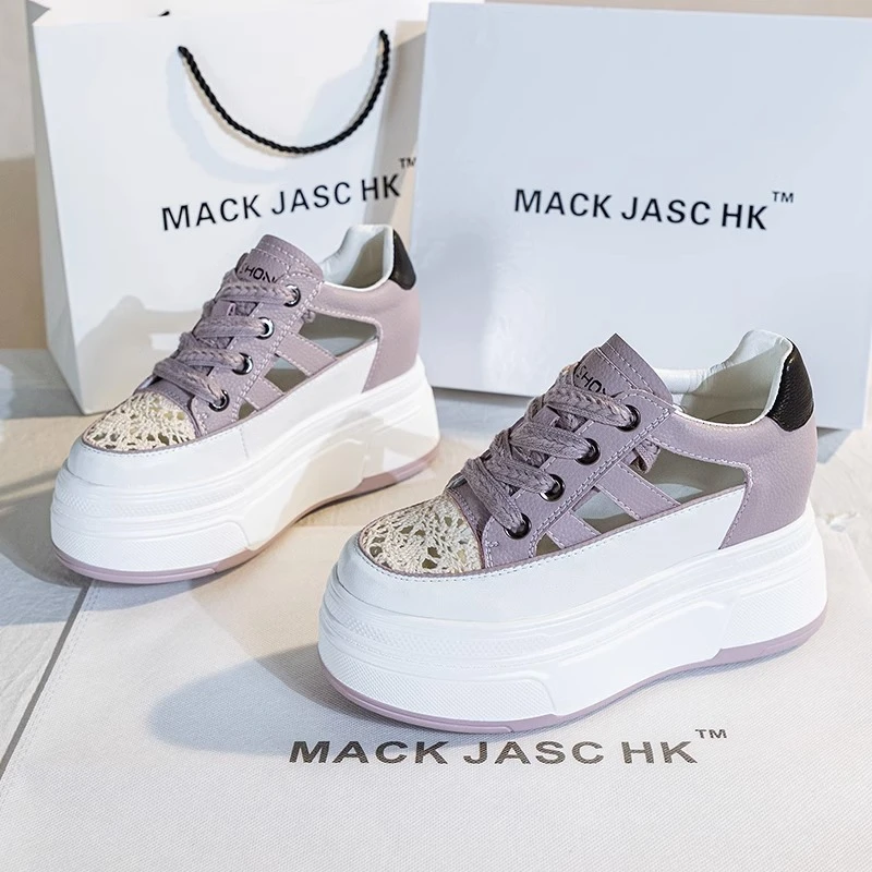 香港MACKJASCHK坡跟凉鞋2024新款运动包头厚底小白内增高凉鞋女夏