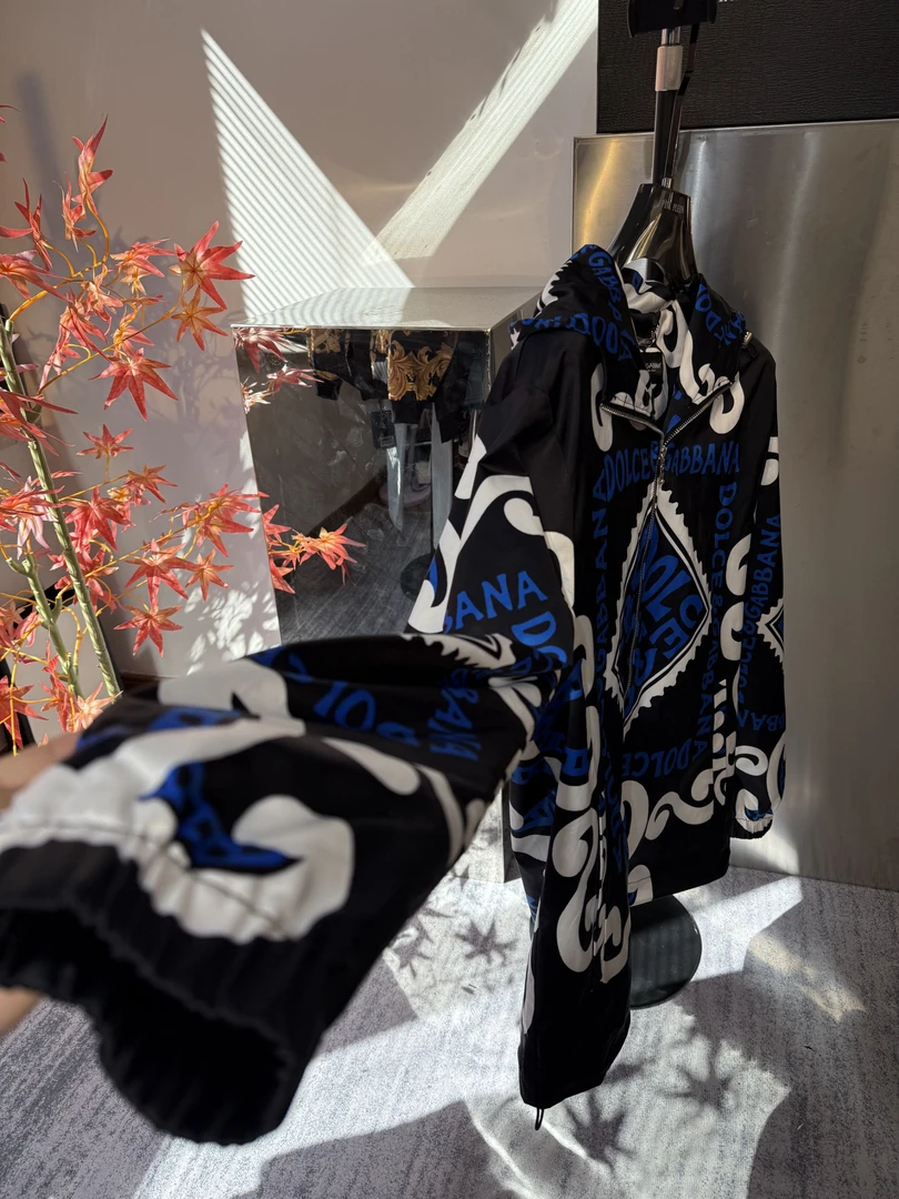 妮妮家定制男款轻奢高端连帽外套W011