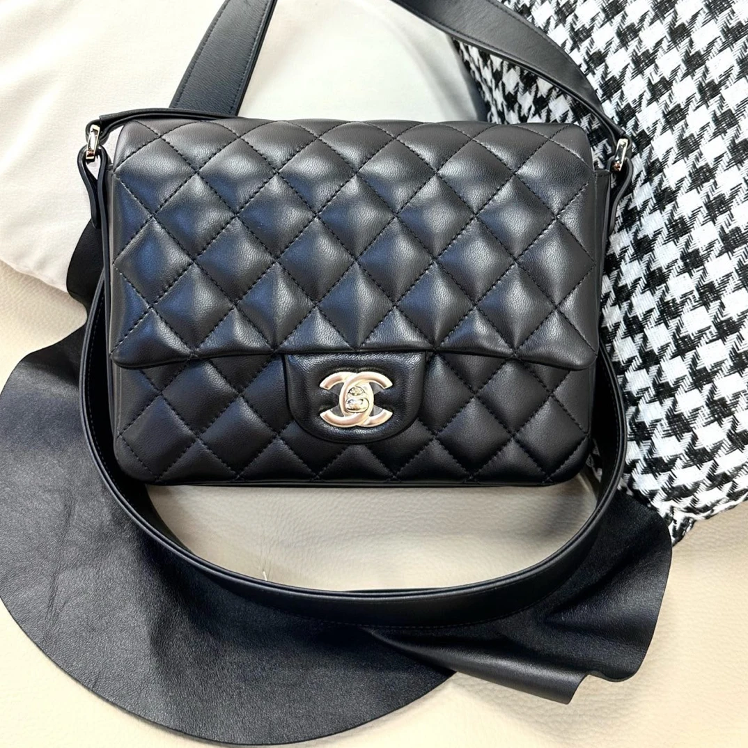 99新 Chanel/香奈儿 20S黑金荷叶边大方胖子小香风经典百搭
