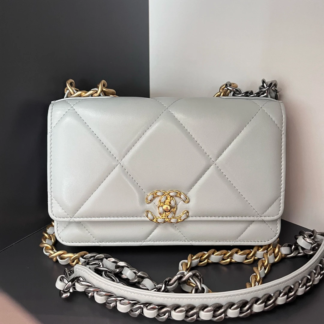 99新 Chanel/香奈儿 23S淡蓝金扣19系列woc单肩包斜挎包菱格时尚