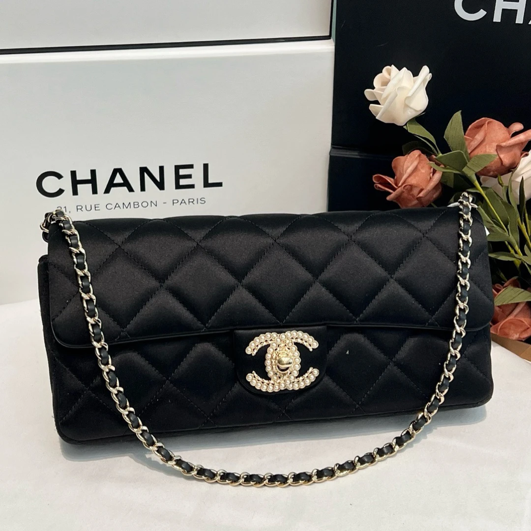 99新 Chanel/香奈儿 23P 缎面珍珠双C扣法棍腋下包