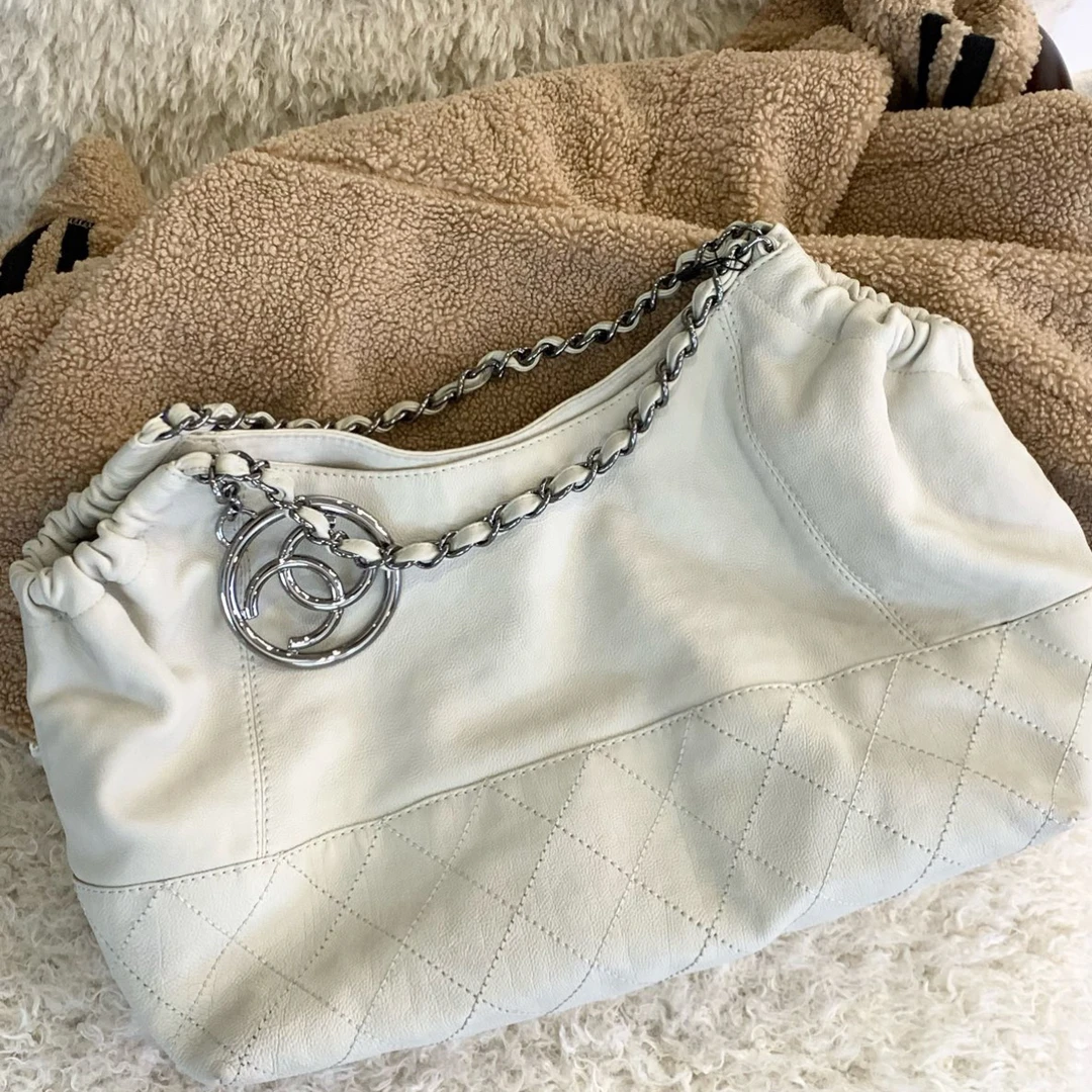 95新 Chanel/香奈儿 中古白色云朵包单肩包小众