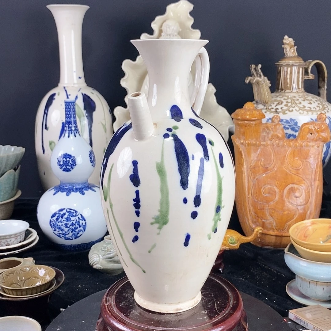 摆件邢窑瓷器一件