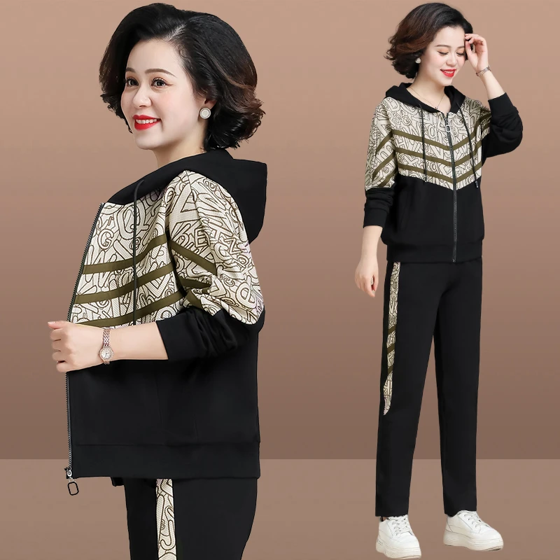妈妈秋装外套中老年运动服套装女春秋2024新款中年人洋气女士卫衣