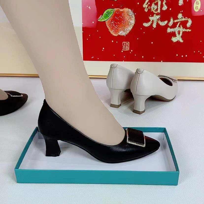 2025春秋季新款舒适面料方口高跟细跟时尚时装女鞋软底显瘦妈3375