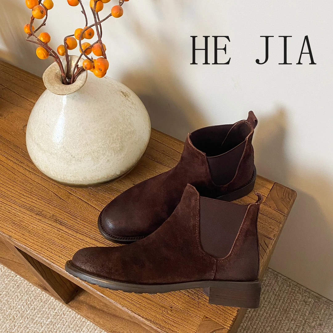 和家2024新款女装圆头磨砂皮英伦风松紧口短靴-1288-2