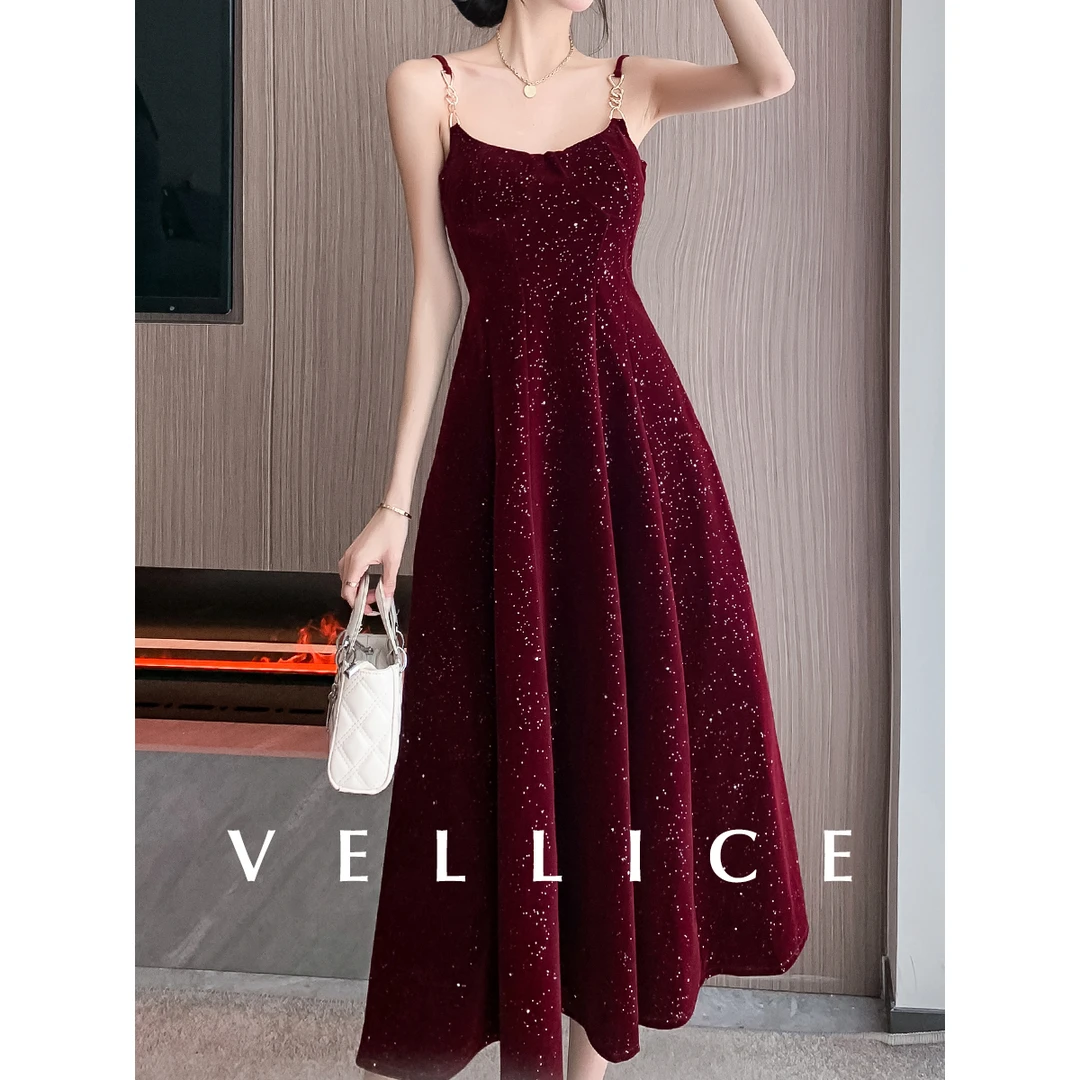 法式复古吊带连衣裙收腰显瘦高级感长裙气质赫本风小红裙礼服裙女