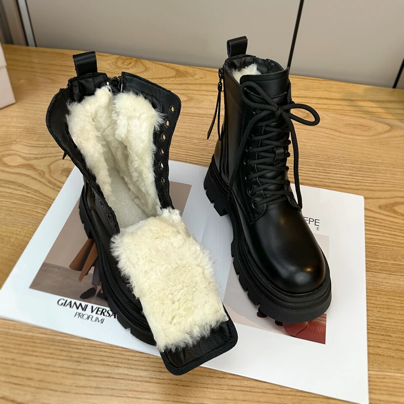 东北雪地靴女款2025新款冬季加绒加厚皮毛一体保暖厚底增高马丁靴