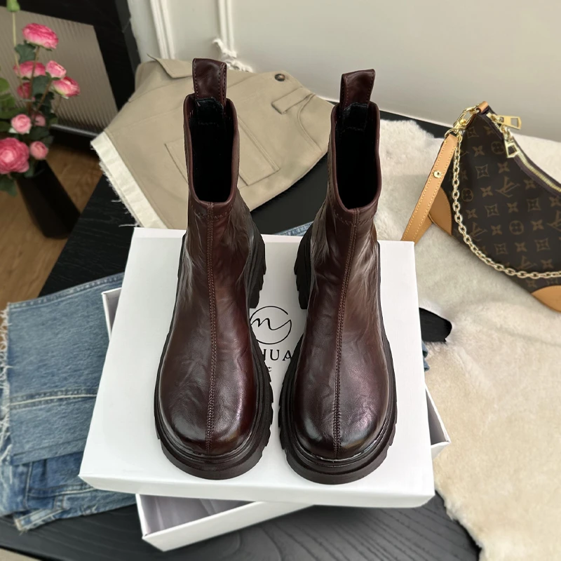 2025新款厚底秋冬设计感百搭时尚靴子休闲小个子增高显瘦百搭短靴