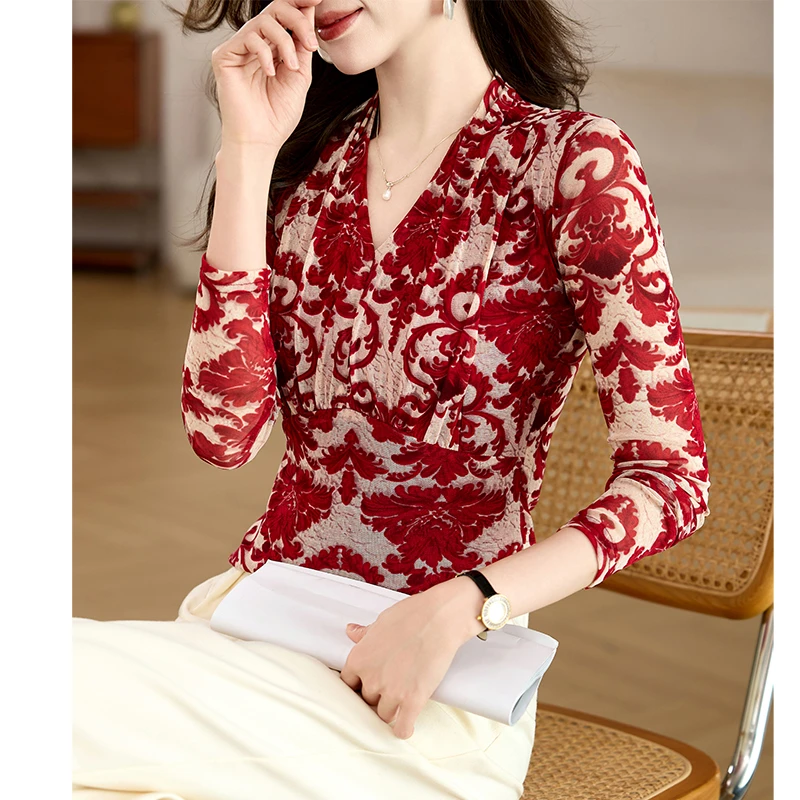 印花网纱长袖内搭打底衫女2024秋冬新款时尚洋气显瘦女士V领小衫