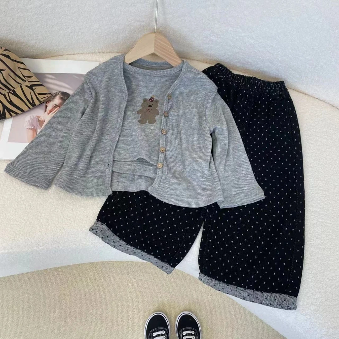 女童套装秋季新款休闲时尚儿童卡通背心针织开衫波点牛仔裤c