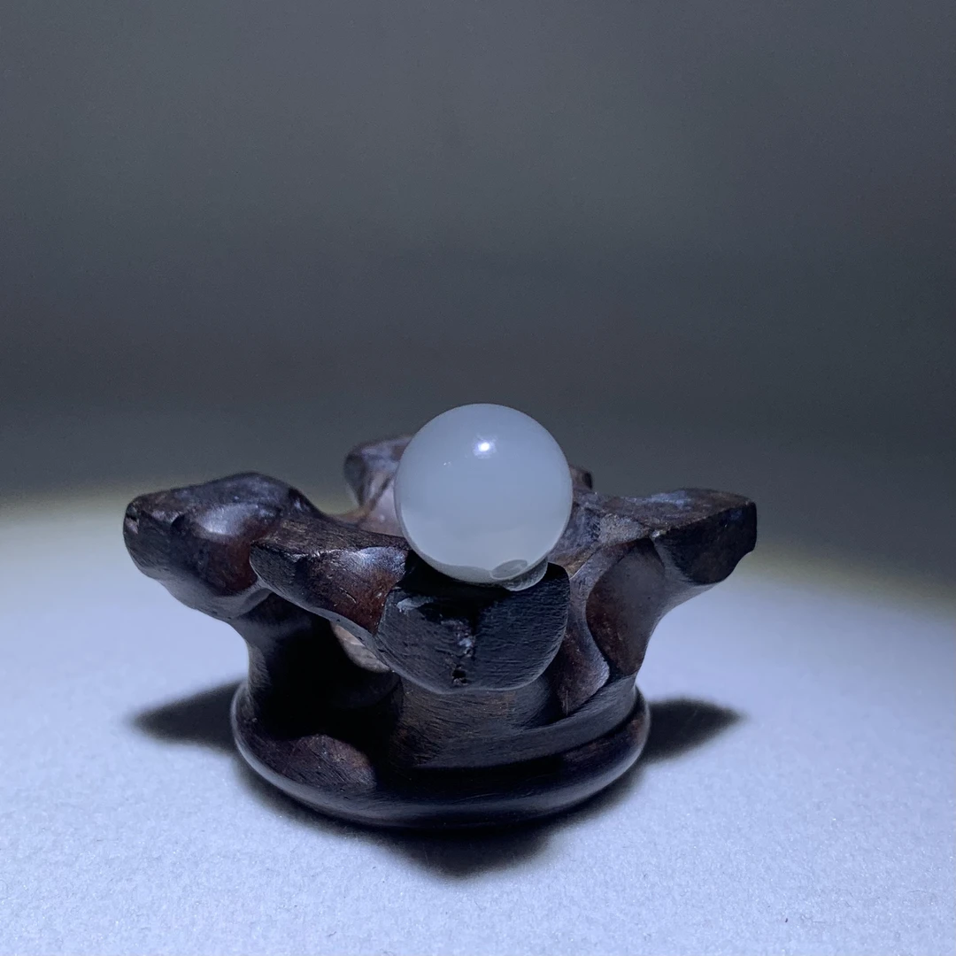 新疆和田玉烟紫单珠卡13