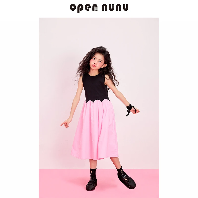 Opennunu芭蕾美学黑粉撞色花瓣分割设计连衣裙女童夏季针织背心裙