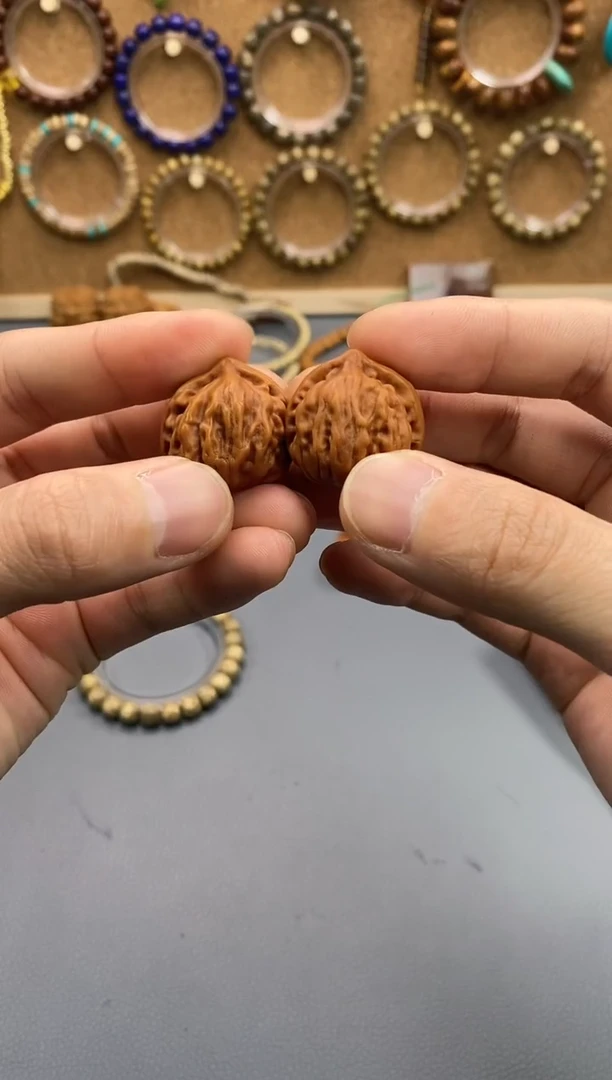 【闪购商品】桃核把件A366文玩核桃一对