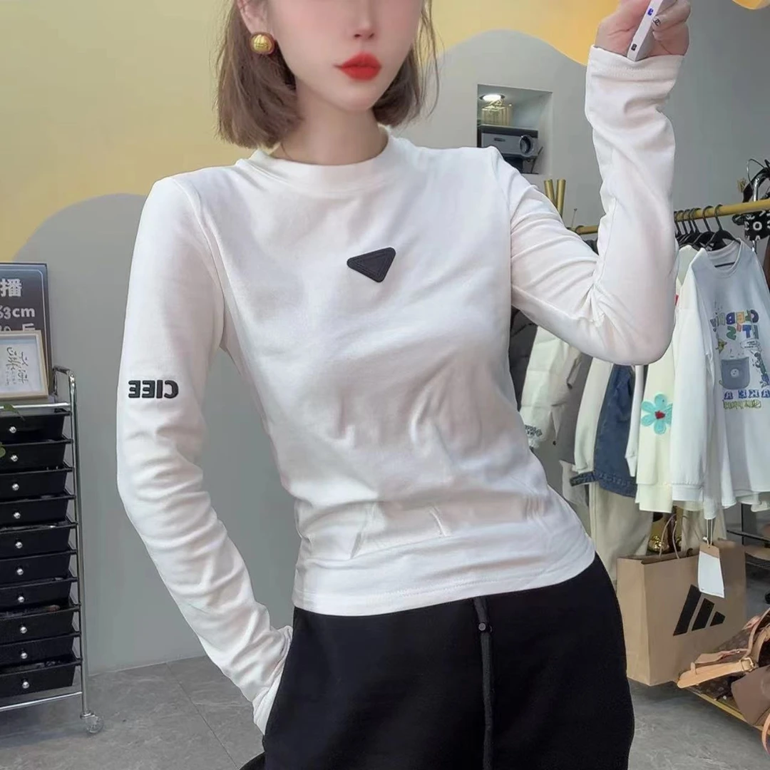 欧洲站三角标圆领长袖T恤女2025新款修身显瘦百搭小众打底衫上衣