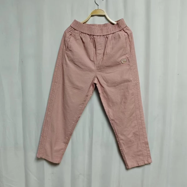 【自营】桃桃服饰 纤色9756# 小熊刺绣 新款休闲裤