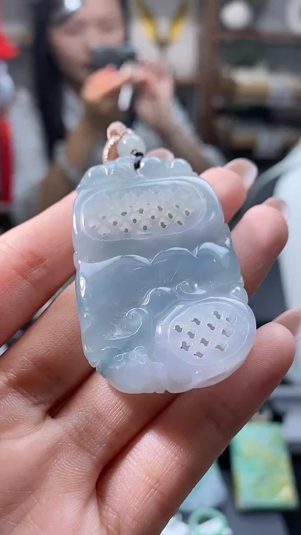 【闪购商品】翡翠颈饰未镶嵌翡翠
