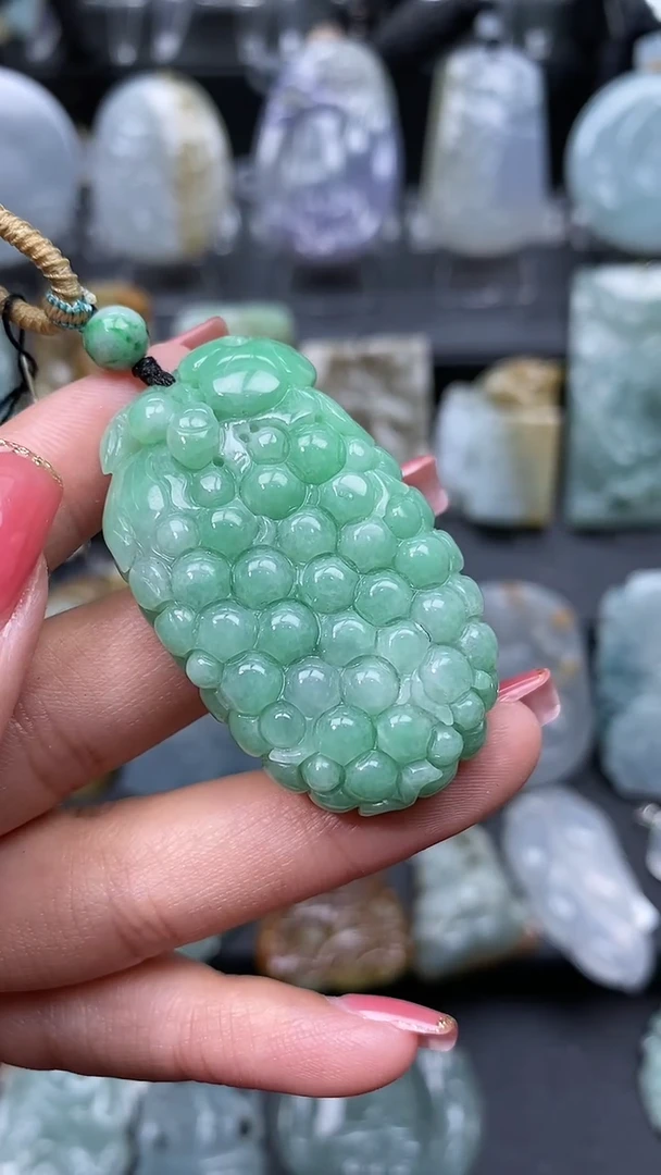 【闪购商品】翡翠颈饰未镶嵌翡翠