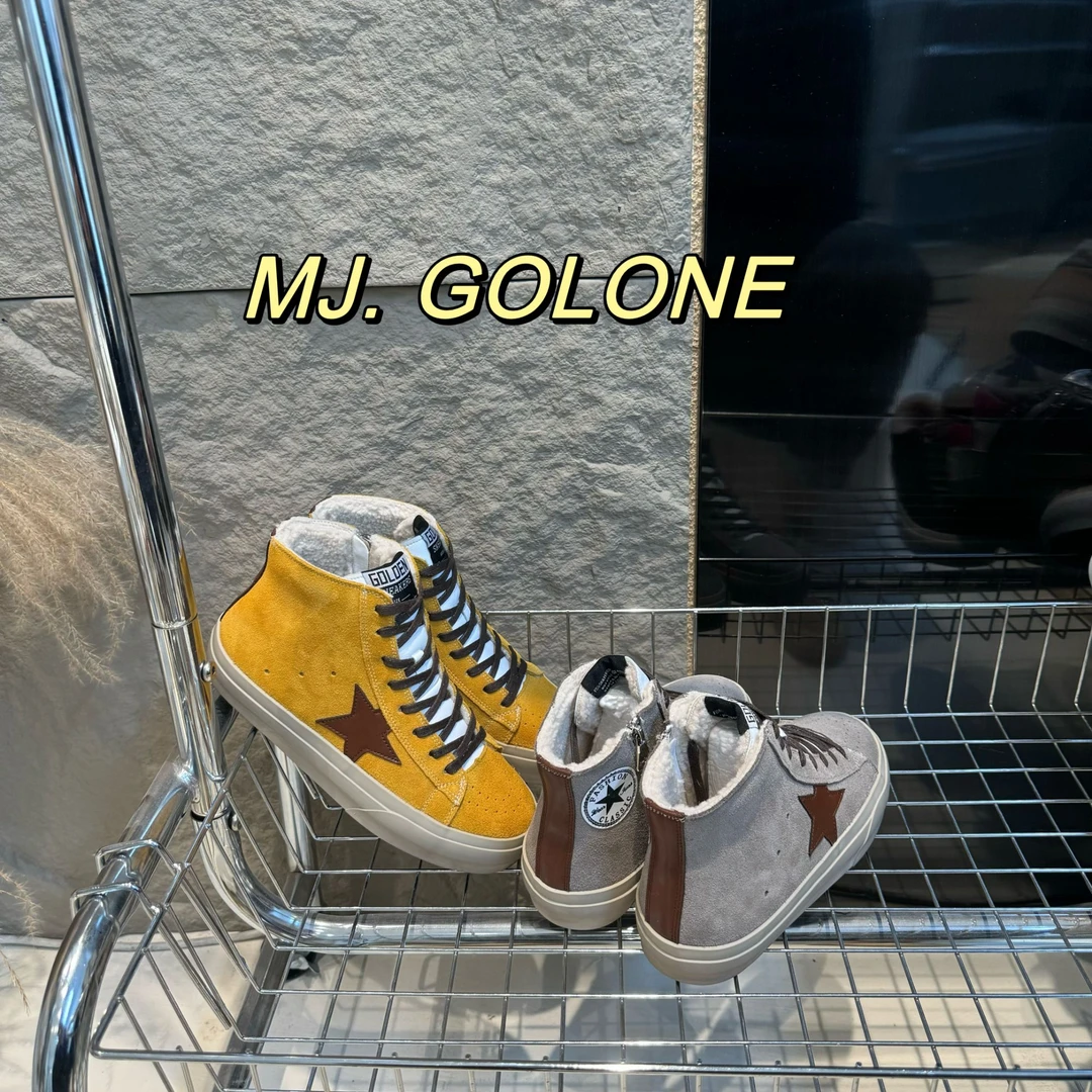 东大门冬季新款加绒加厚高帮磨砂星星小脏鞋舒适时尚休闲百搭系带