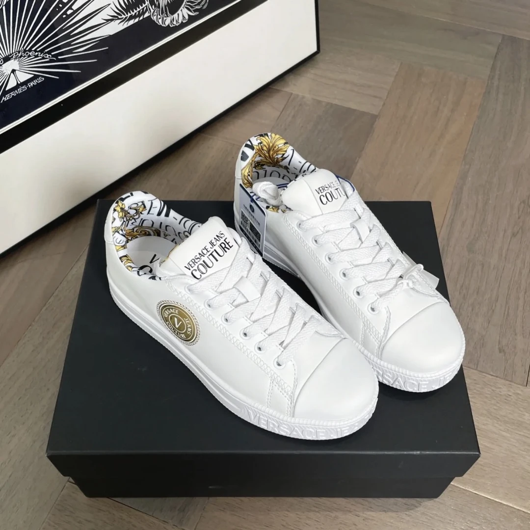 全新未使用 VERSACE/范思哲 小花汤汤/TP029985/ 时尚板鞋