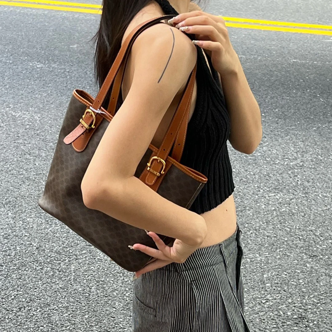 95新 Celine/思琳 老花 金扣 涂层帆布 菜篮子/9939