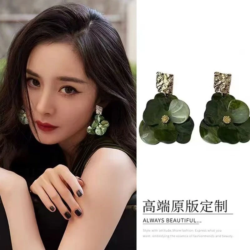 森林一丛丛 超仙法式复古亚克力花朵耳环轻奢小众气质度假风耳饰