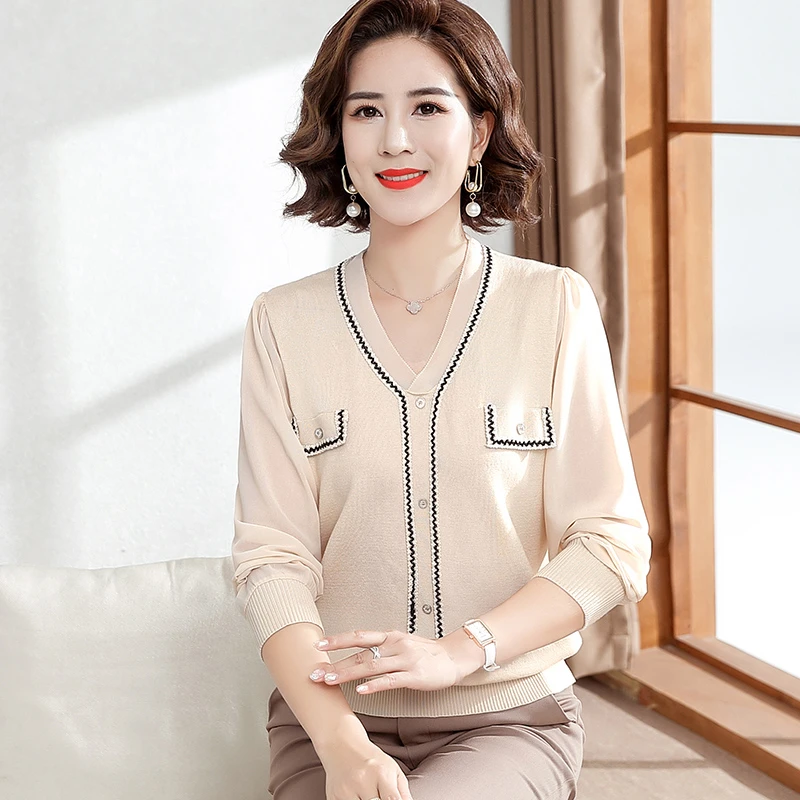 年轻妈妈秋装针织小衫2024新款打底衫中老年女装雪纺纱袖上衣服