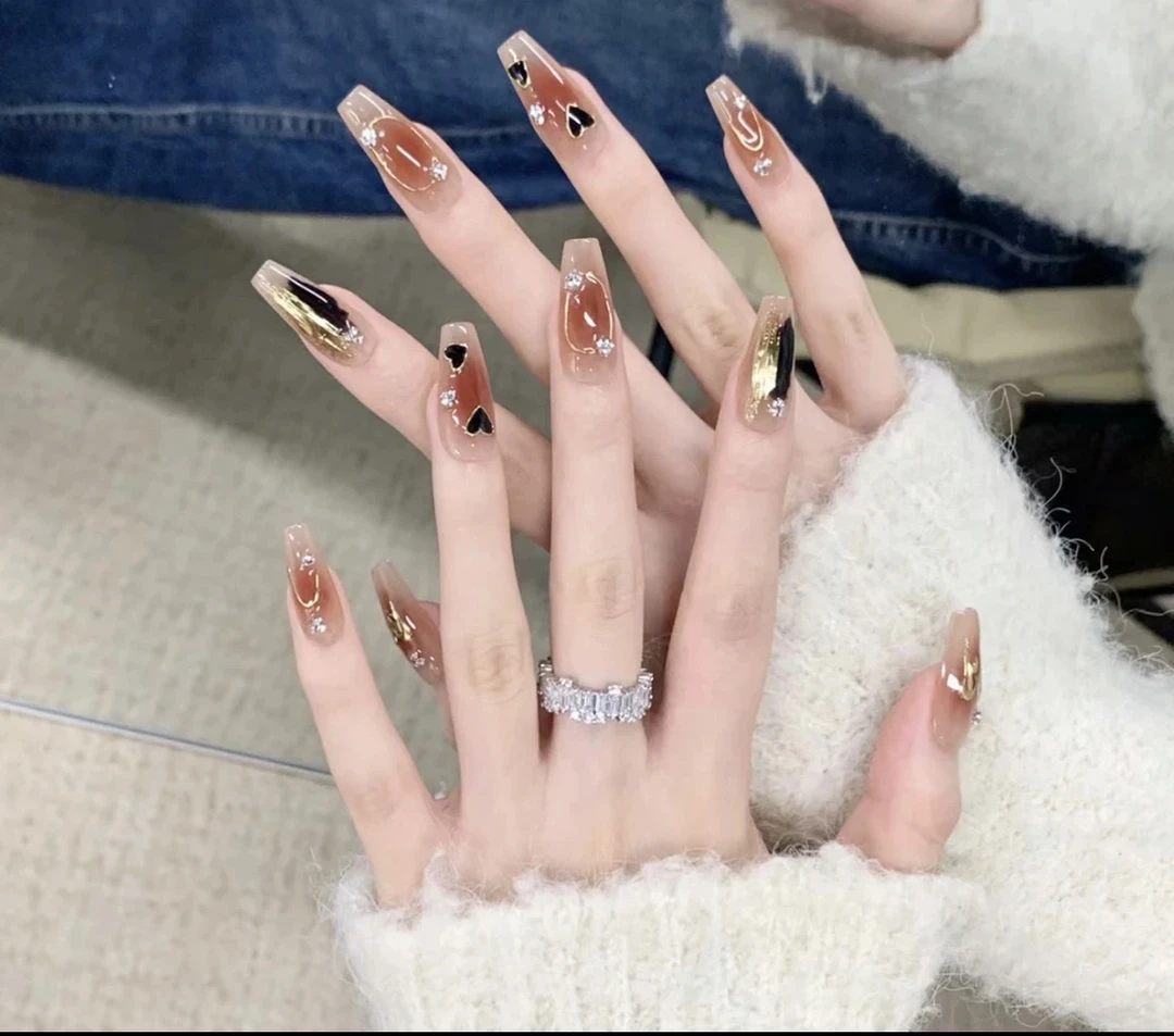 【爱心美拉德】新款手工穿戴甲高级轻奢穿戴美甲中长款显白百搭美甲