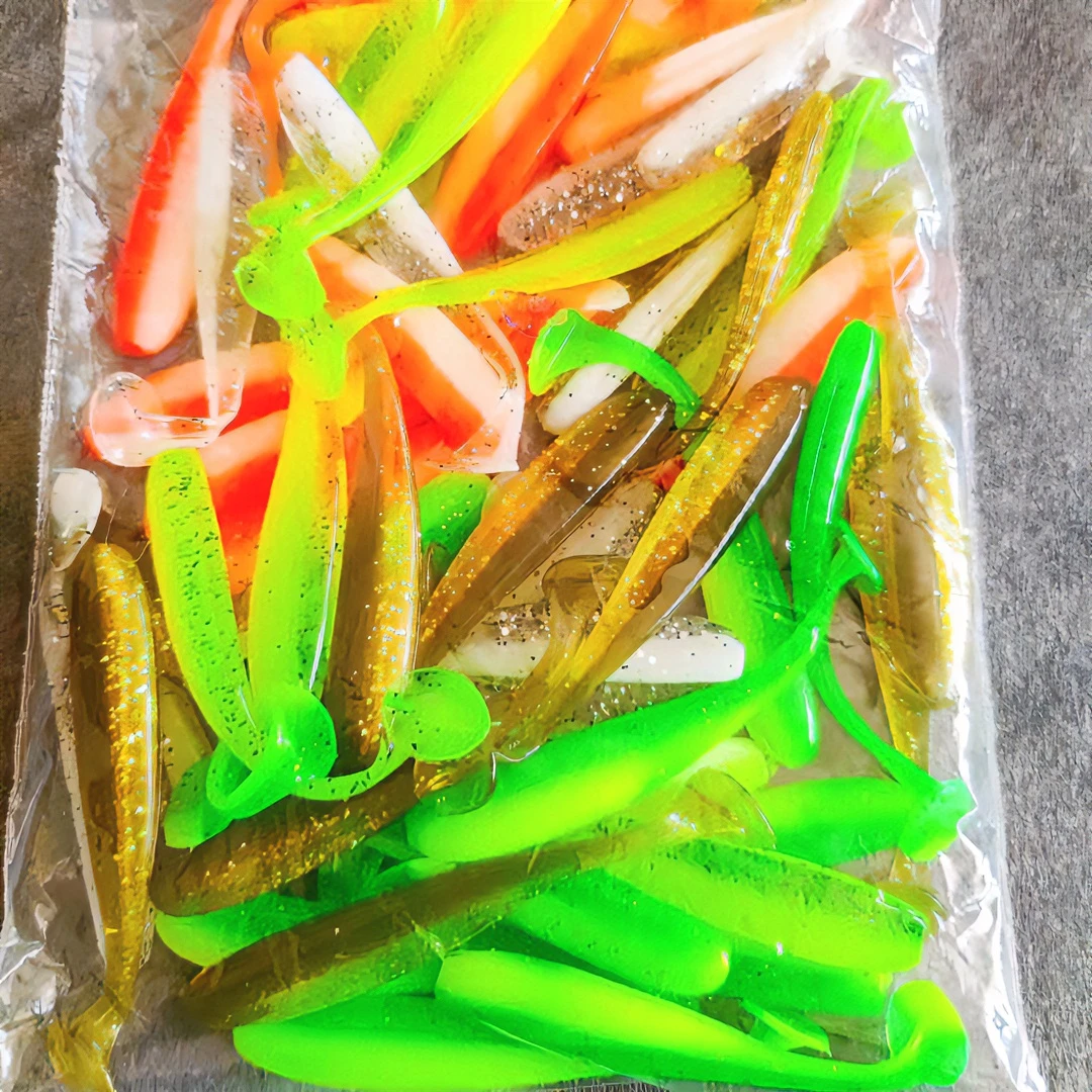 50条/包新款T尾5厘米/6厘米/7厘米软虫路亚饵