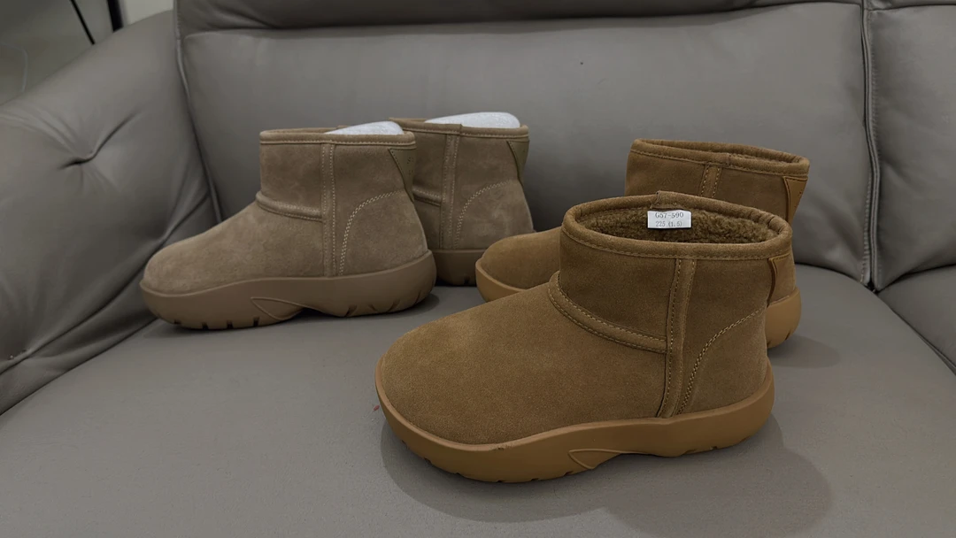 57-590小CC女装2024冬季高品简约百搭厚底加绒秋冬中筒雪地靴