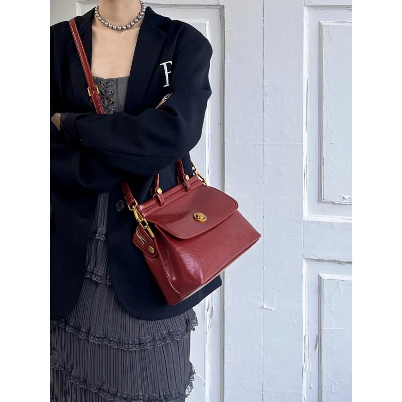 女包单肩斜挎包中古邮差包小-PL361-番茄红