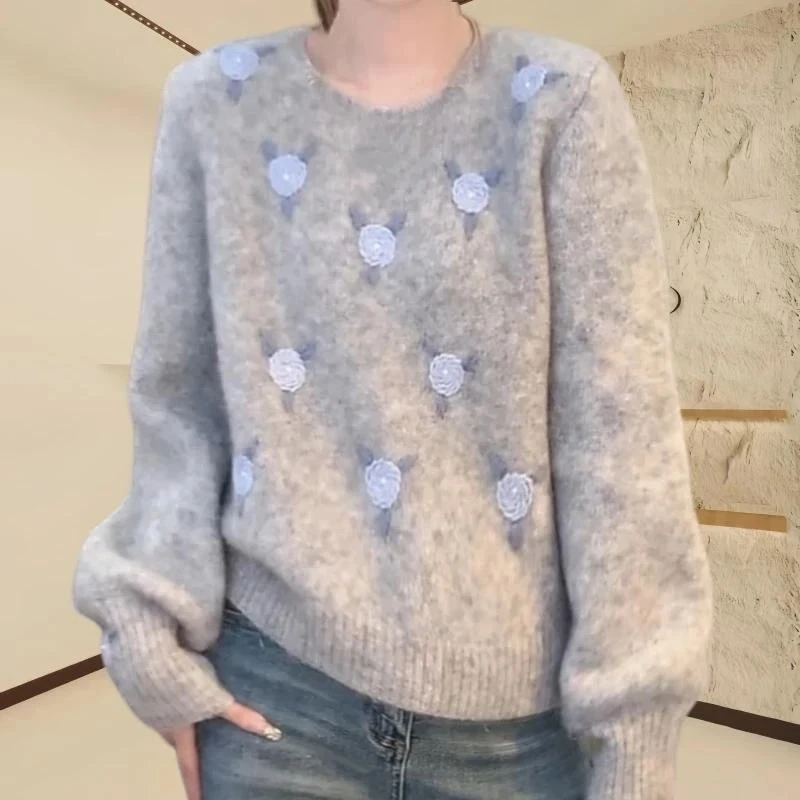 2024秋冬新款毛衣慵懒风百搭圆领软糯设计感小花套头长袖女士毛衣