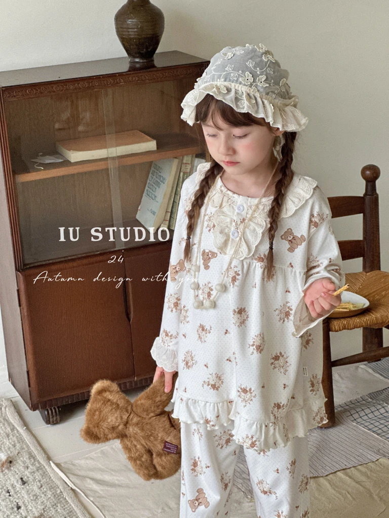 【现货】243-IU-11110米色 童装女童新款花沫小熊家居服套装