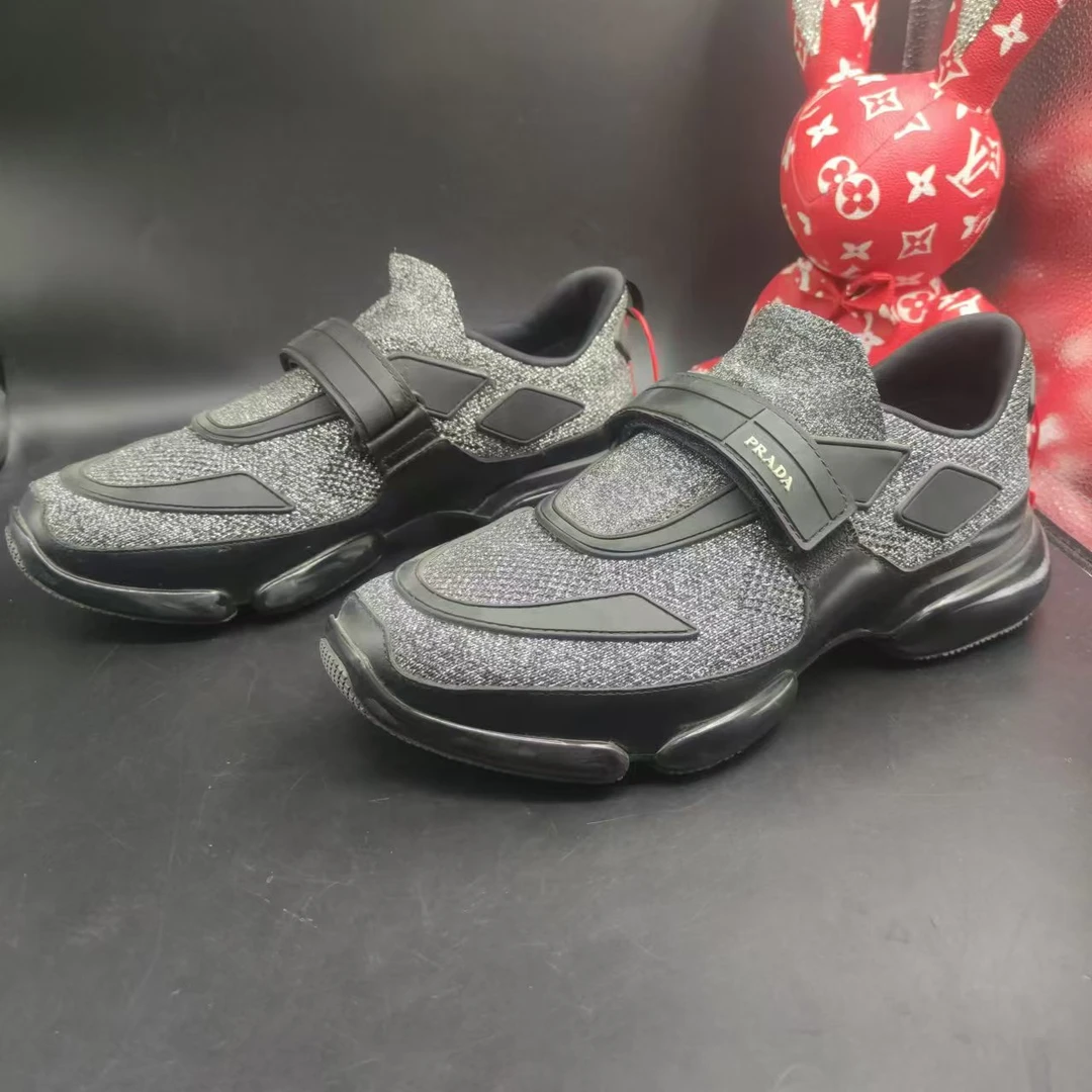 【聚星福利】Prada/普拉达男士休闲舒适黑银色云朵运动鞋39欧码147