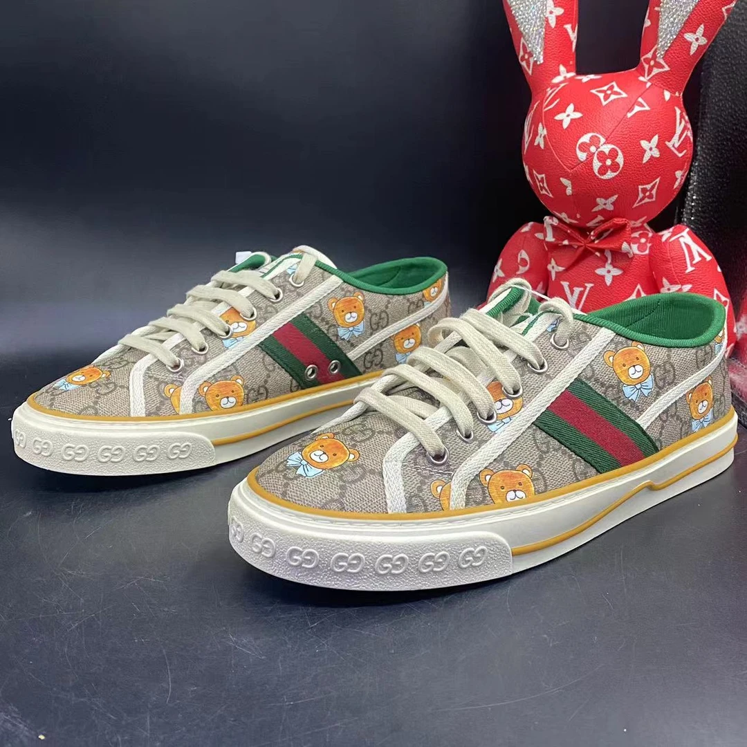 【聚星福利】GUCCI/古驰95新男1977系列棕色熊板鞋40.5欧码ddm1406