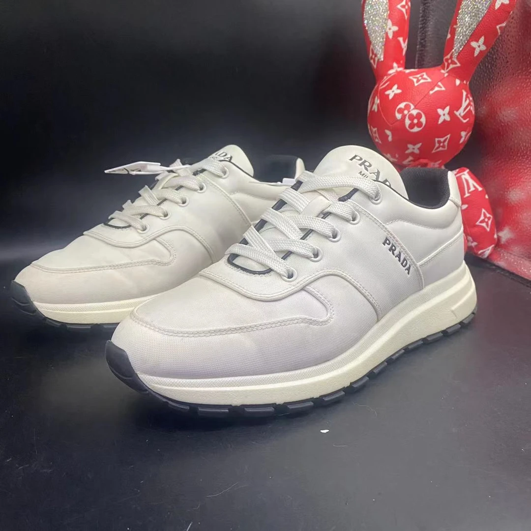 【聚星福利】Prada/普拉达男士休闲舒适白色厚底帆布运动鞋41.5欧码