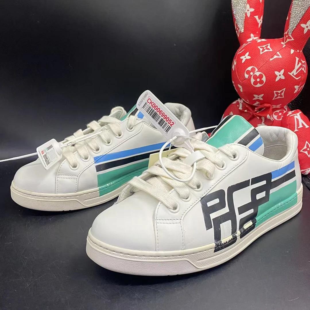 【聚星福利】Prada/普拉达95新男士时尚涂鸦白色板鞋40欧码ddm1400