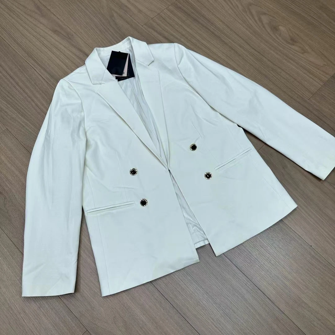 双排扣通勤款西装外套