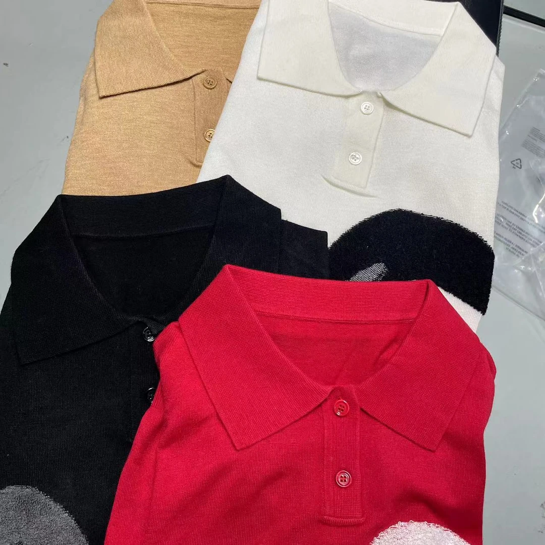 彩色兔兔短袖针织