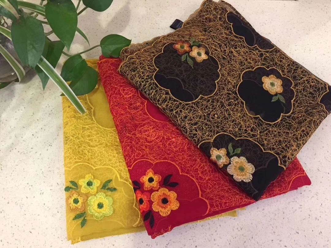 时尚百搭洋气绣花披肩丝巾民族风复古红色手工刺绣女士