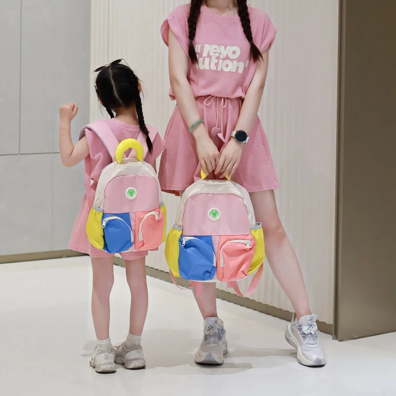 幼儿园书包小学生可爱女童宝宝撞色双肩包大容量男孩外出休闲背包