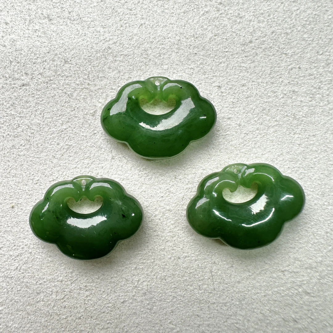 【U1】碧玉如意（略微有黑点）多样性发其一