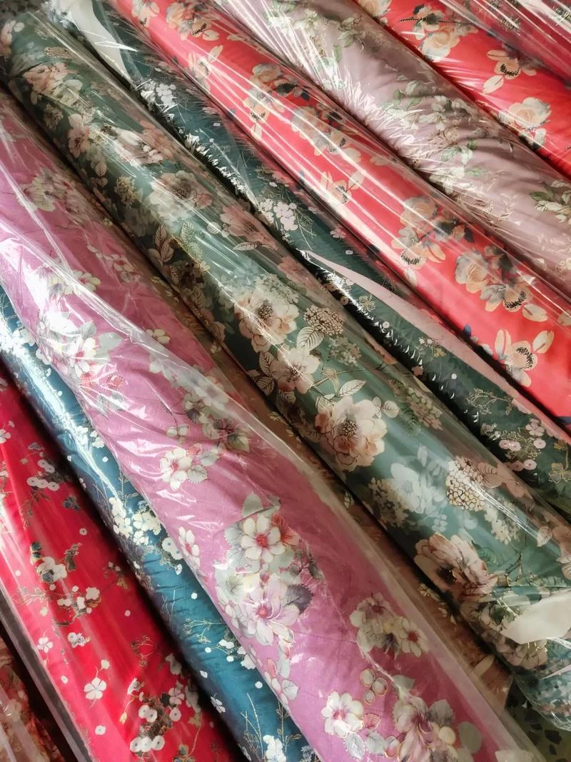 服装布料（颜色花型款式尺寸随机发）