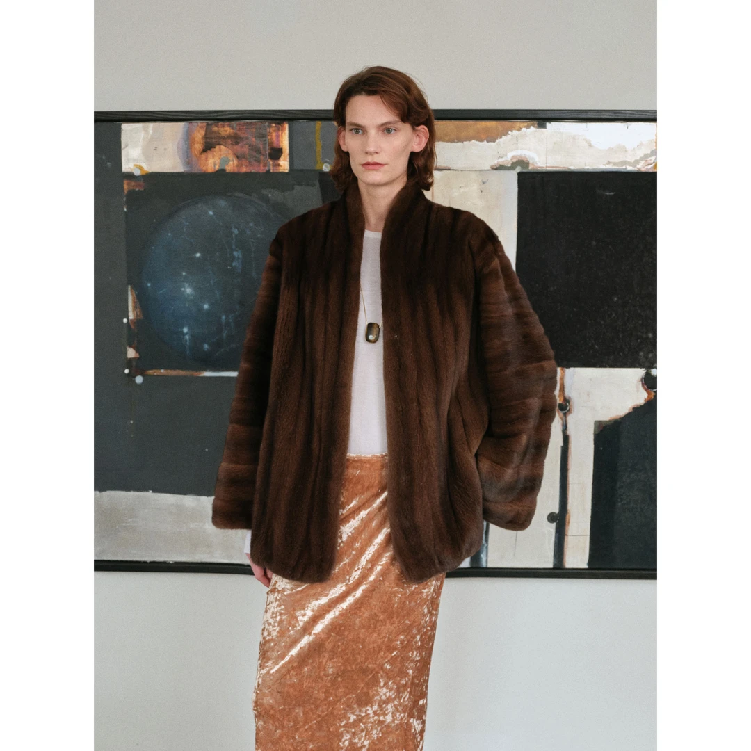 付智恩 秘境貂 摩登复古全抽工艺立领松弛感复古水貂皮草外套女冬