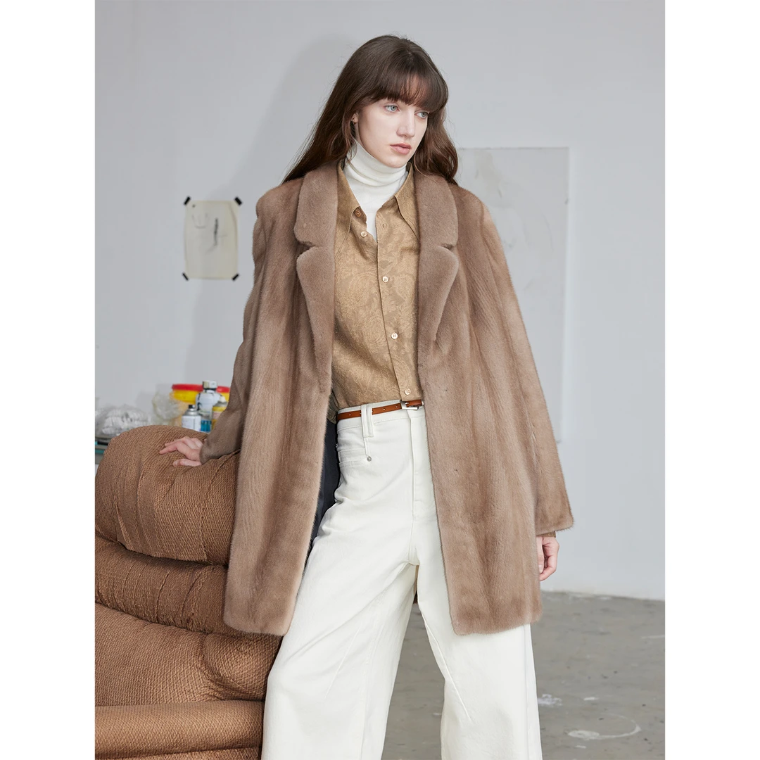 付智恩 伶人貂 进口天鹅绒水貂复古西装领半抽整貂貂皮皮草大衣冬