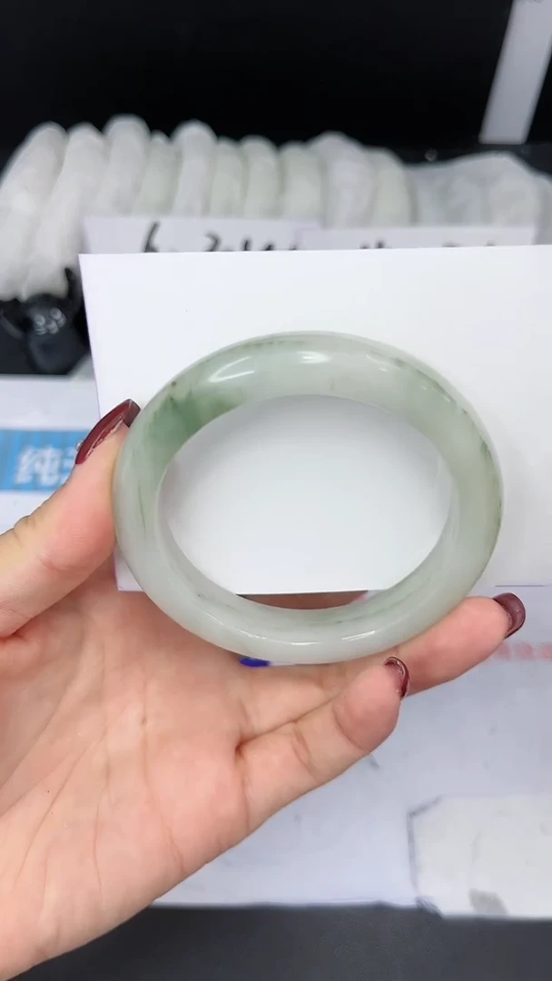【闪购商品】石英质玉手镯合金多样性172