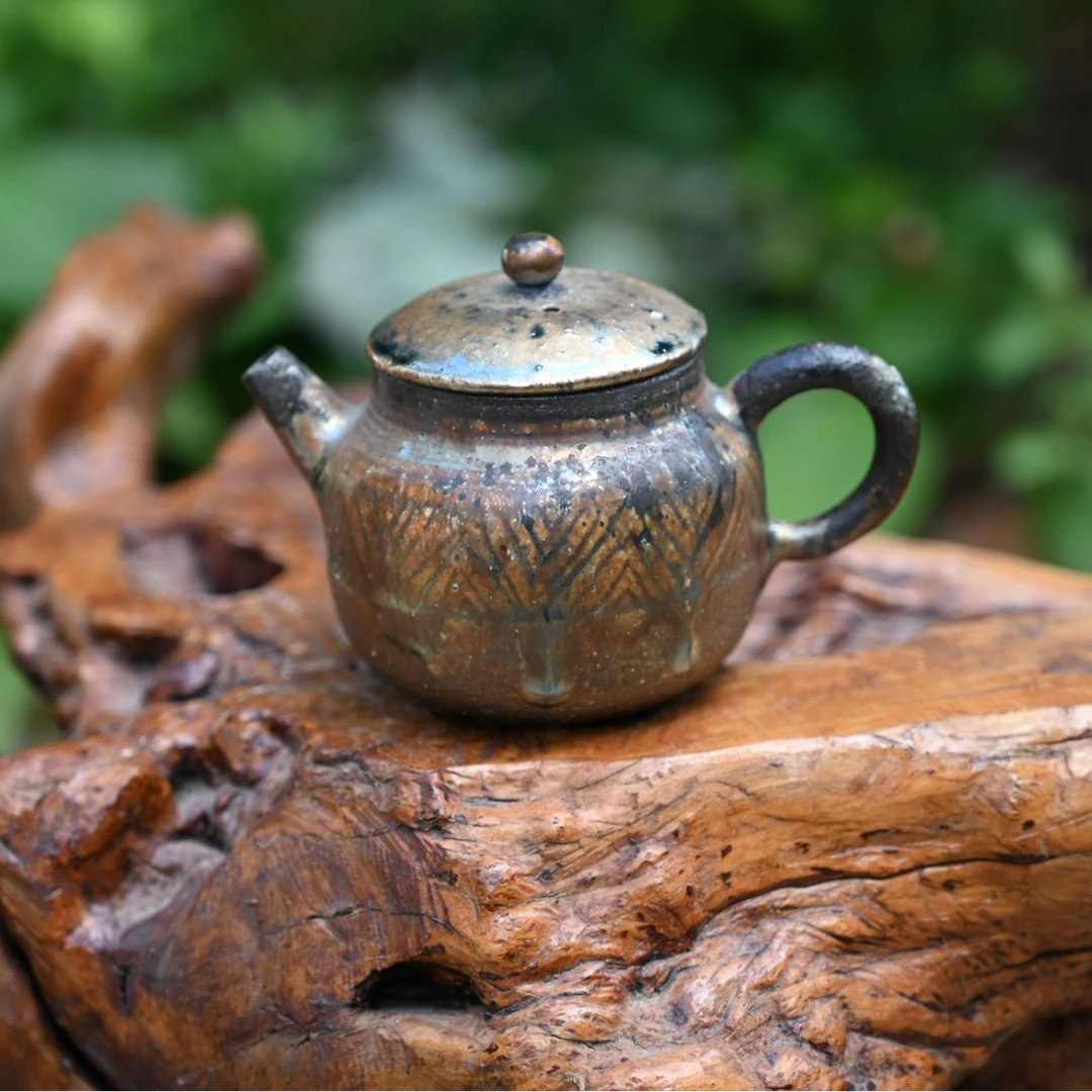 墨见裸柴烧自然落灰重窑汗茶壶陶瓷全手工高温壶粗陶手执壶极光彩